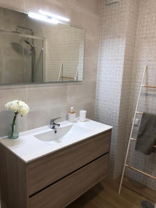 Apartamento T2 Montegordo A 500 M Da Praia Монте Гордо Екстериор снимка